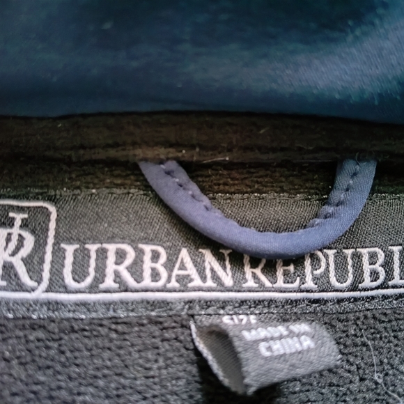 UR Jacket - Picture 6 of 6